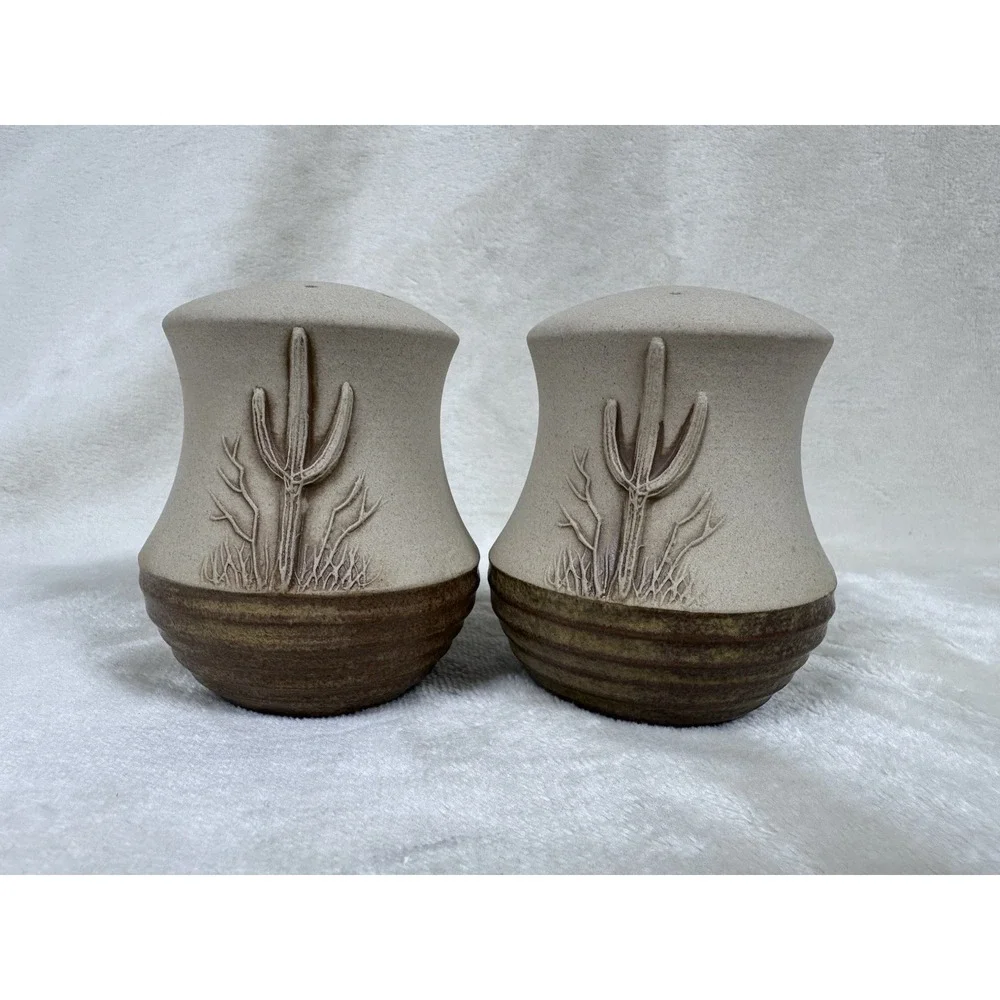 Southwest Desert Cactus Pottery Salt & Pepper Shakers Matte Ceramic Set